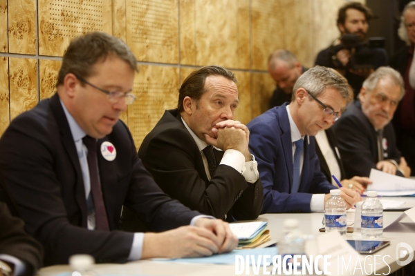 Conference de presse des presidents des conseils departementaux de petite et grande couronne d ILE de FRANCE contre le projet du GRAND PARIS.