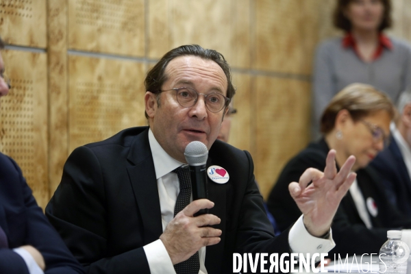 Conference de presse des presidents des conseils departementaux de petite et grande couronne d ILE de FRANCE contre le projet du GRAND PARIS.