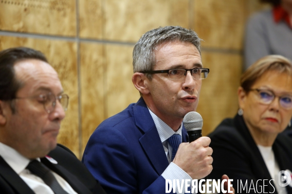 Conference de presse des presidents des conseils departementaux de petite et grande couronne d ILE de FRANCE contre le projet du GRAND PARIS.