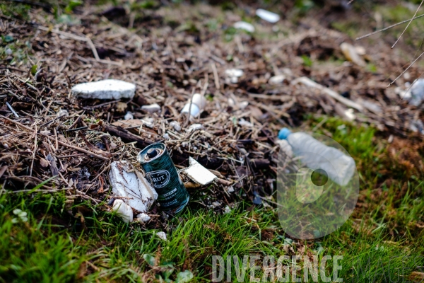 Décrue, place aux plastiques!