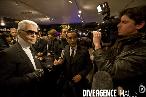 Karl lagerfeld inaugure les vitrines de noel du printemps