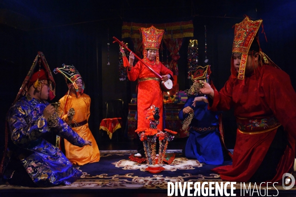 VIETNAM : Le THEN, rituels chamaniques des TAY et NUNG
