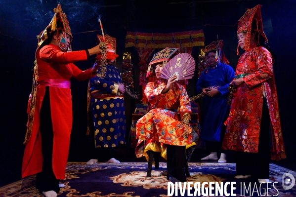 VIETNAM : Le THEN, rituels chamaniques des TAY et NUNG