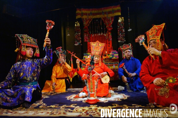 VIETNAM : Le THEN, rituels chamaniques des TAY et NUNG