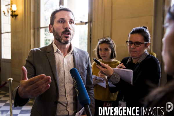 Séance de questions au gouvernement à l Assemblée Nationale.