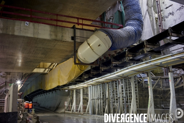 Chantier souterrain de prolongation de la Ligne 14 du métro parisien vers Clichy, le 21/12/2017.