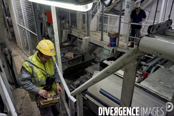 Chantier souterrain de prolongation de la Ligne 14 du métro parisien vers Clichy, le 21/12/2017.