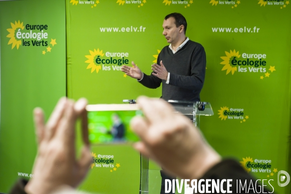 David Cormand présente ses voeux à la presse.