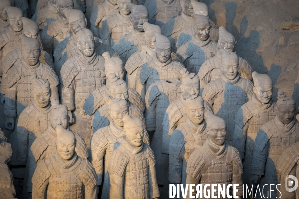 L armée de terre cuite dans le mausolée de l empereur Qin à Xi an en Chine