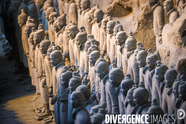 L armée de terre cuite dans le mausolée de l empereur Qin à Xi an en Chine