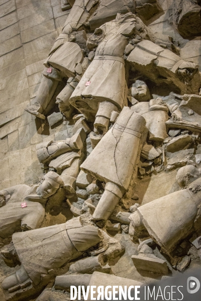 L armée de terre cuite dans le mausolée de l empereur Qin à Xi an en Chine