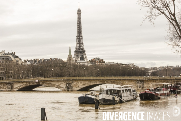 La seine en crue a paris