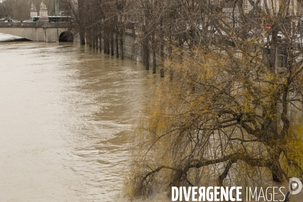 La seine en crue a paris