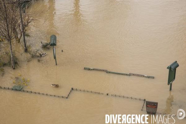 La seine en crue a paris