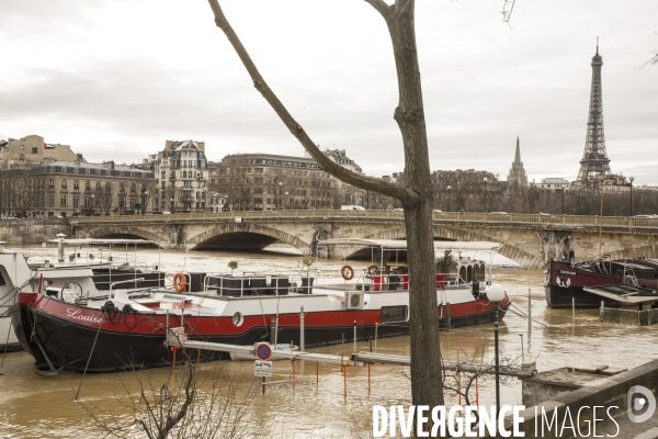 La seine en crue a paris