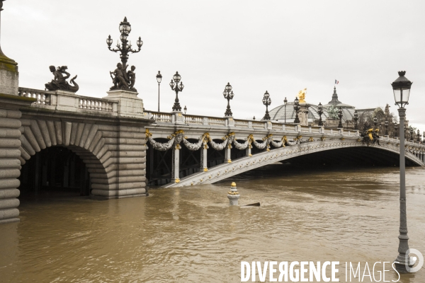 La seine en crue a paris