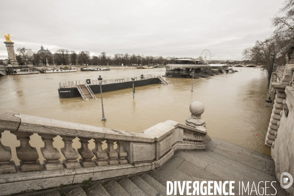 La seine en crue a paris