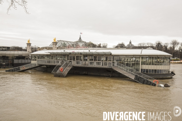 La seine en crue a paris