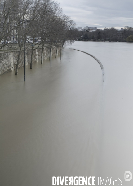 Une évocation de la crue de la Seine à Paris, janvier 2018.