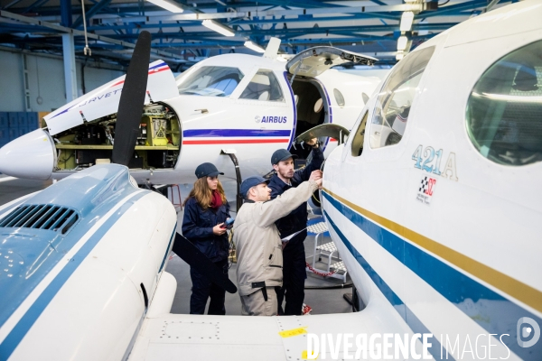 Le campus des métiers de l aéronautique au lycée de St-Nazaire