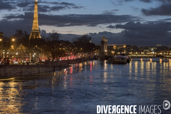 Paris la Seine en crue le 26 janvier 2018 au soir