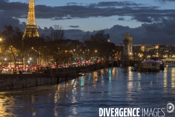 Paris la Seine en crue le 26 janvier 2018 au soir