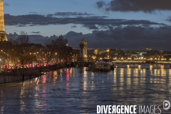 Paris la Seine en crue le 26 janvier 2018 au soir