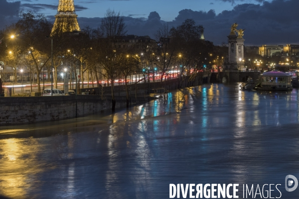 Paris la Seine en crue le 26 janvier 2018 au soir