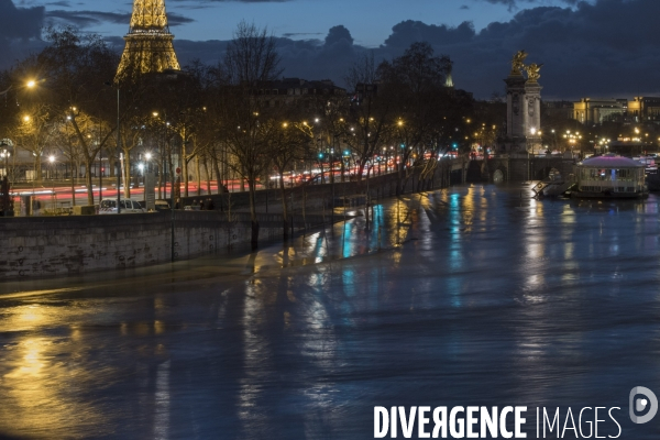 Paris la Seine en crue le 26 janvier 2018 au soir