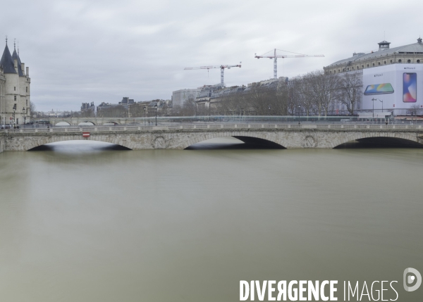 Une évocation de la crue de la Seine à Paris, janvier 2018.