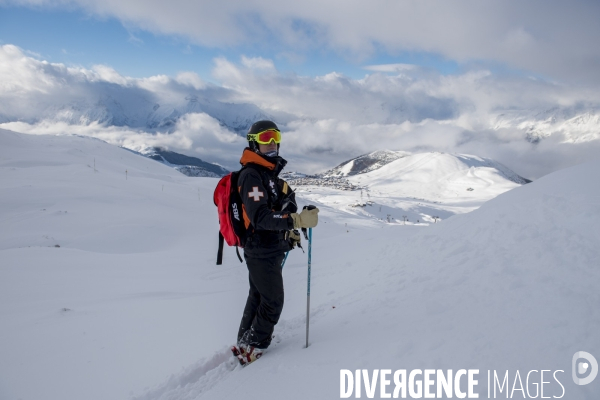 Métiers de la montagne : les anges gardiens des sommets