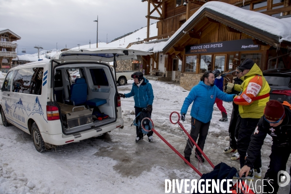 Métiers de la montagne : les anges gardiens des sommets