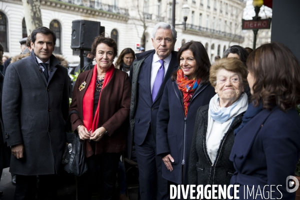 Anne Hidalgo et Philippe Houzé Président du directoire du Groupe Galeries Lafayette inaugurent la  place Théophile Bader du nom du fondateur des Galeries Lafayette.