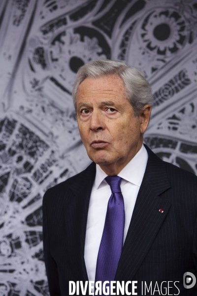 Anne Hidalgo et Philippe Houzé Président du directoire du Groupe Galeries Lafayette inaugurent la  place Théophile Bader du nom du fondateur des Galeries Lafayette.