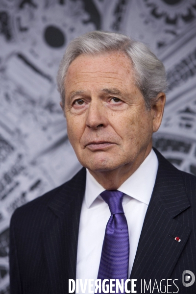 Anne Hidalgo et Philippe Houzé Président du directoire du Groupe Galeries Lafayette inaugurent la  place Théophile Bader du nom du fondateur des Galeries Lafayette.