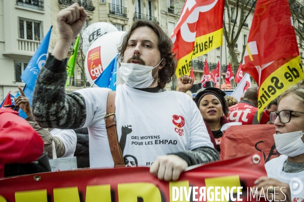 Colere dans les EHPAD - Rassemblement des Personnels soignants a Paris