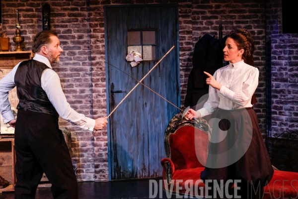 Le cercle de Whitechapel /  Julien Lefebvre / Compagnie du Renard Argenté