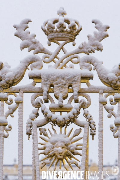 Le parc du Château de Versailles sous la neige.