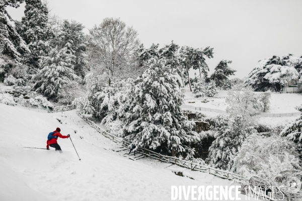 Chutes de neige et ski à Paris