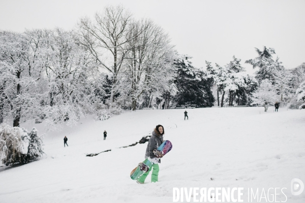 Chutes de neige et ski à Paris