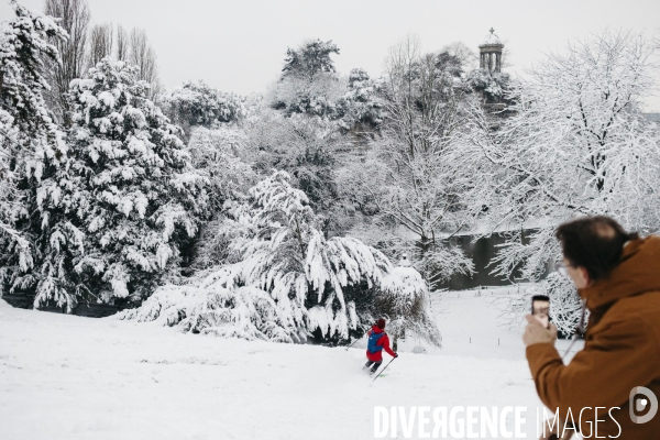 Chutes de neige et ski à Paris