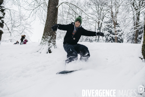 Chutes de neige et ski à Paris