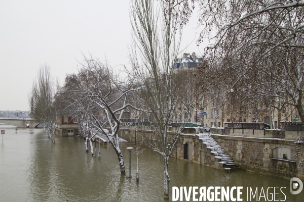 Paris sous la neige fevrier 2018