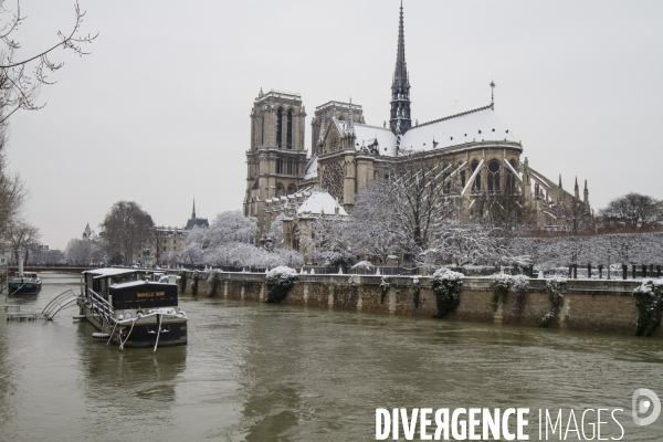 Paris sous la neige fevrier 2018