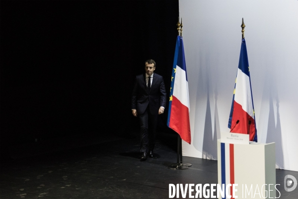 Discours d Emmanuel Macron au centre culturel Alb Oru