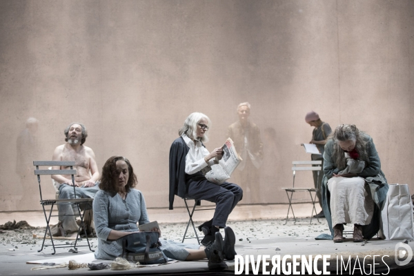 Poussiere - Lars Noren - Comedie-Francaise - Salle Richelieu
