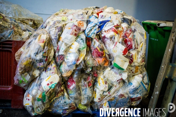 Cartons / Plastique
