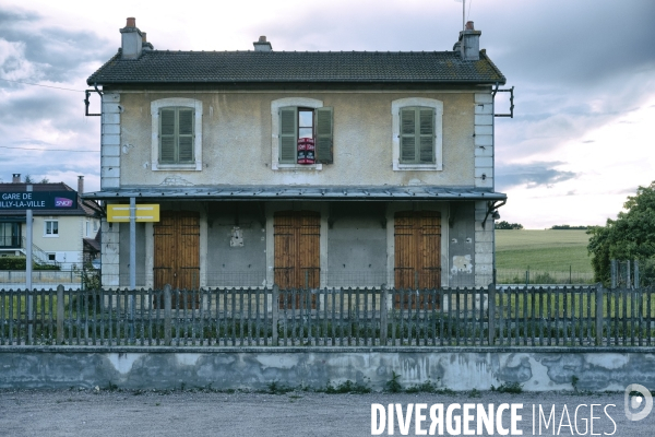 La gare de Mailly la Ville est à vendre