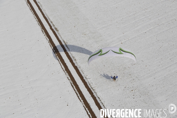 Vol dans un nuage de neige du Verdon