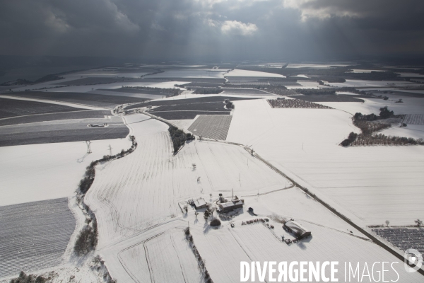 Vol dans un nuage de neige du Verdon